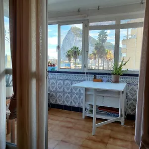 Homestay Private Bathroom In Shared 50m From Gibraltar, La Linea de la Concepcion